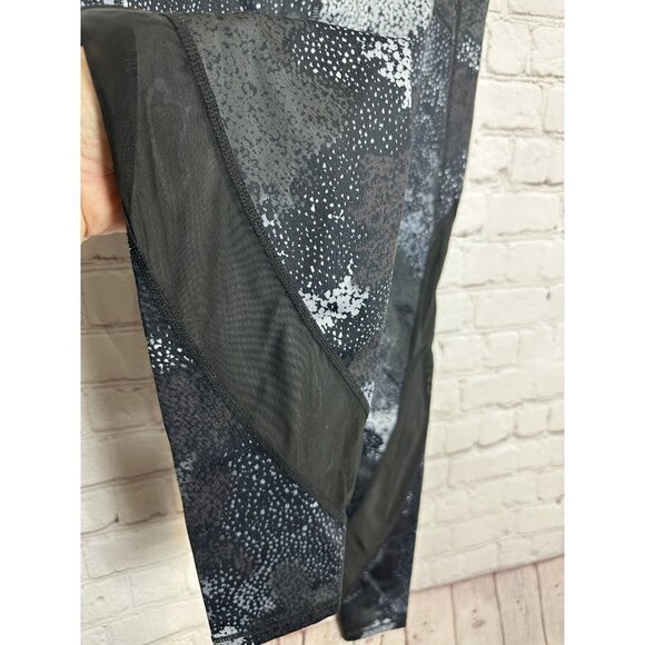 GAP FIT Women's black gray leggings with sheer mesh panel, sz XS, EUC - Picture 5 of 6